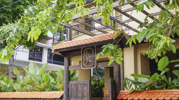 Nhà hàng chay Du Yên: nét đẹp dân gian gợi nhớ trong không gian hoài cổ